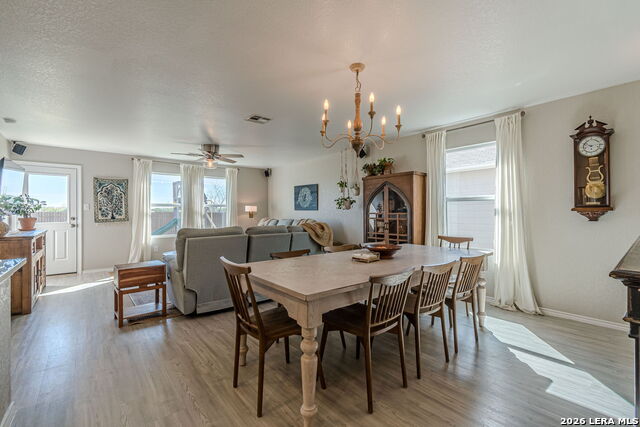 Image 4 of 26 For 542 Summersweet Rd