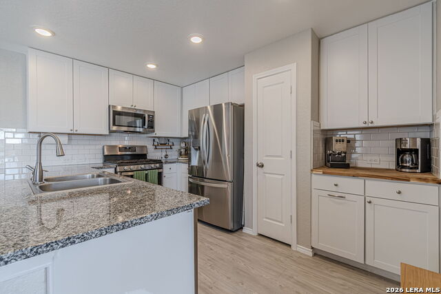 Image 7 of 26 For 542 Summersweet Rd