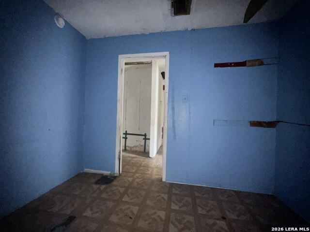 Image 13 of 16 For 2710 Pollote St