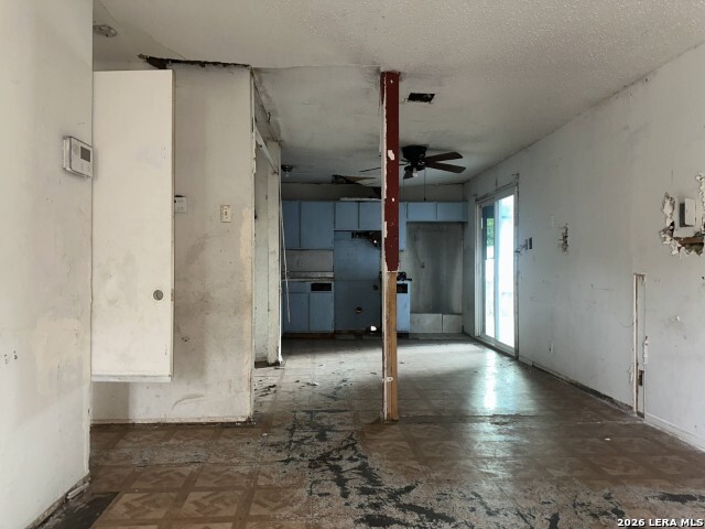 Image 8 of 16 For 2710 Pollote St