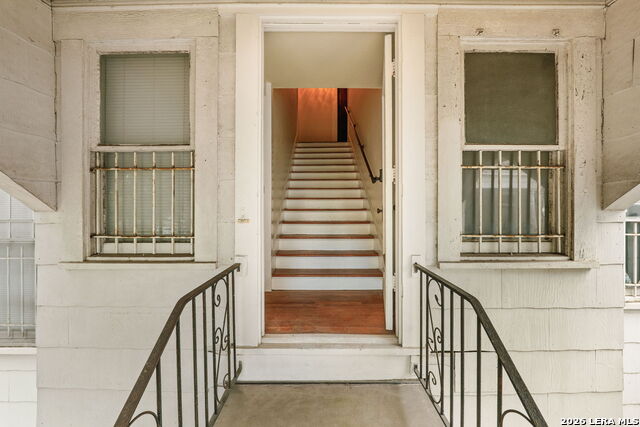 Image 15 of 17 For 217 Castillo Ave  3