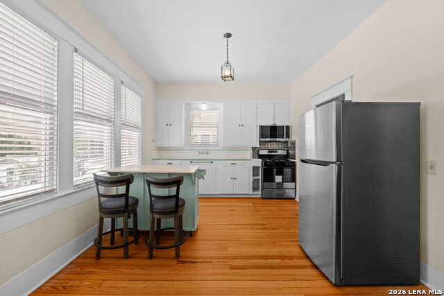 Image 7 of 17 For 217 Castillo Ave  3