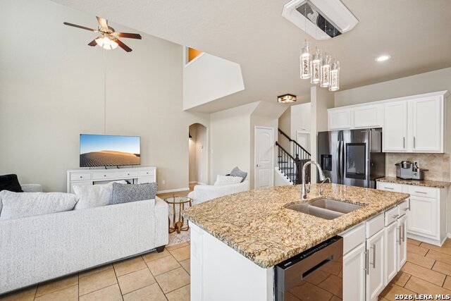 Image 14 of 55 For 11308 Silver Rose