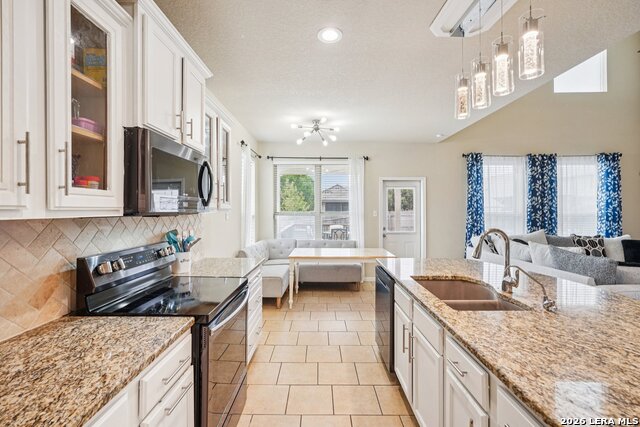 Image 15 of 55 For 11308 Silver Rose