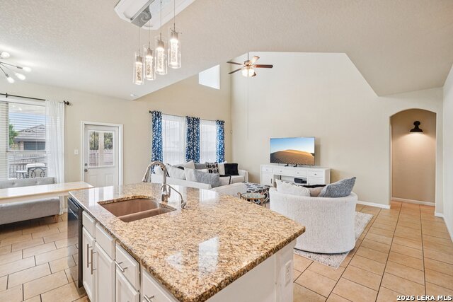 Image 16 of 55 For 11308 Silver Rose