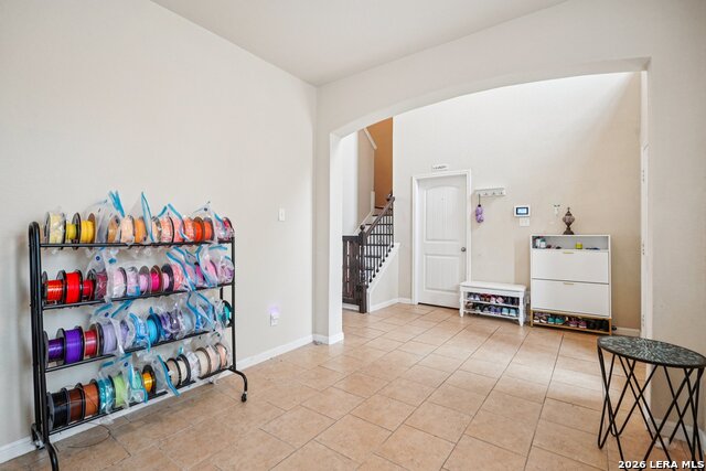 Image 33 of 55 For 11308 Silver Rose