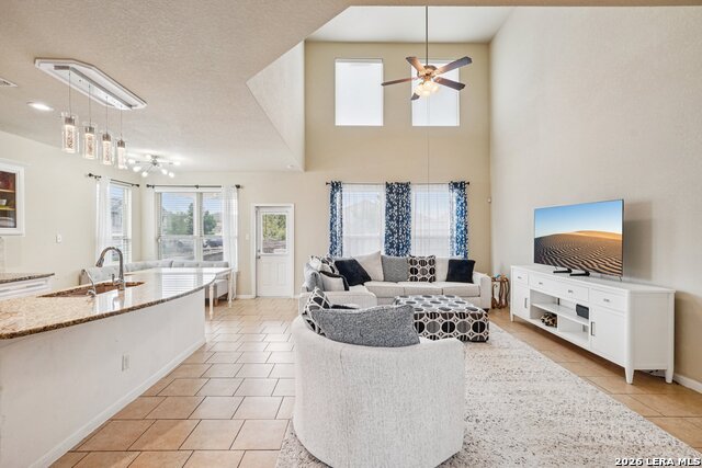 Image 5 of 55 For 11308 Silver Rose