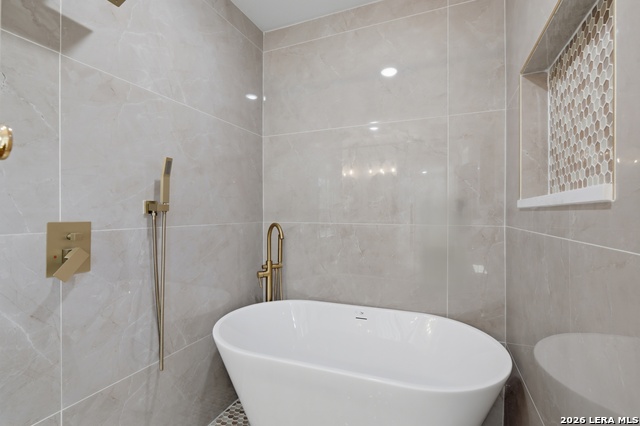 Image 15 of 37 For 106 Irvington Dr