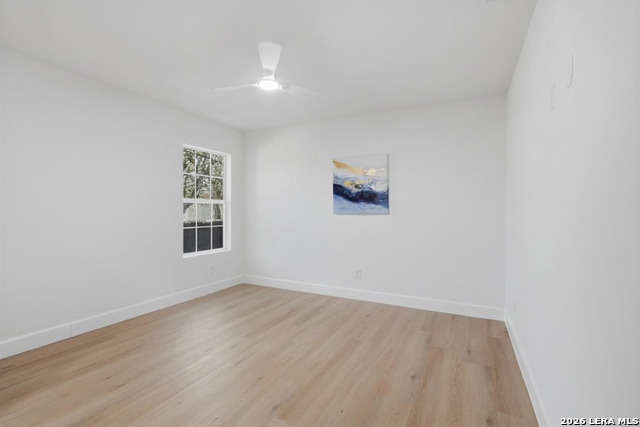 Image 17 of 37 For 106 Irvington Dr