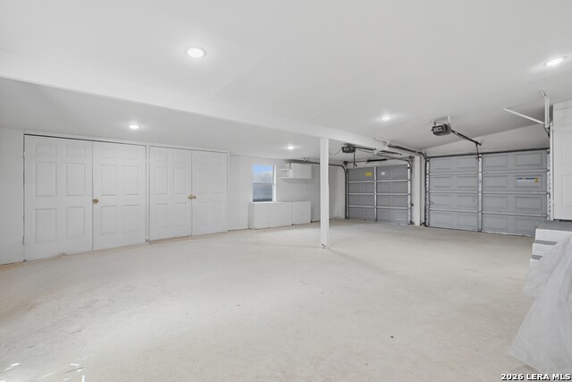 Image 23 of 37 For 106 Irvington Dr