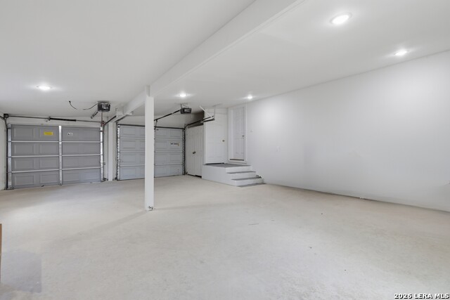 Image 24 of 37 For 106 Irvington Dr