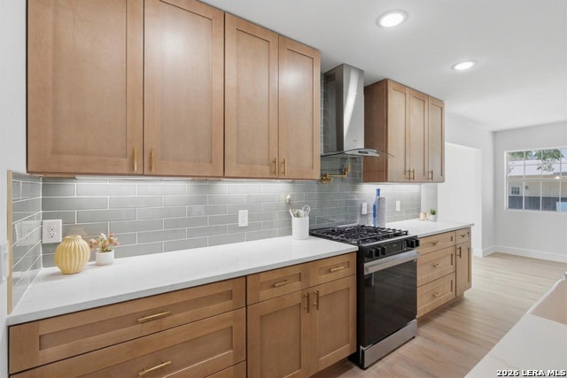 Image 4 of 37 For 106 Irvington Dr