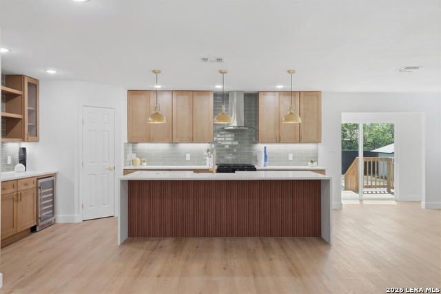 Image 5 of 37 For 106 Irvington Dr