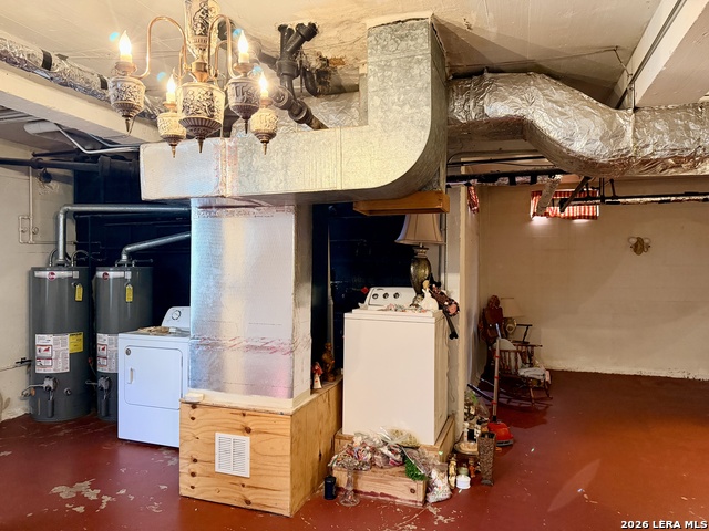 Image 38 of 44 For 243 Lullwood Ave E