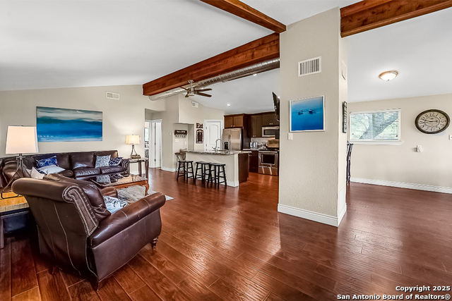 Image 22 of 39 For 707 Park Shores