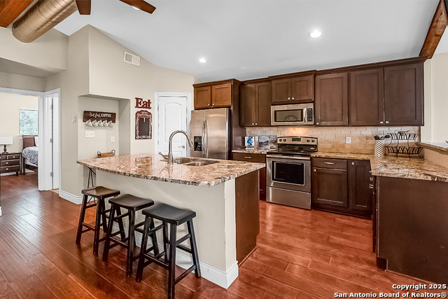 Image 23 of 39 For 707 Park Shores