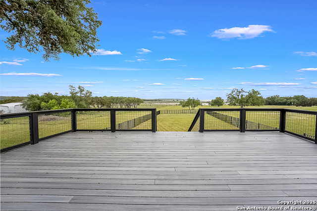 Image 32 of 39 For 707 Park Shores