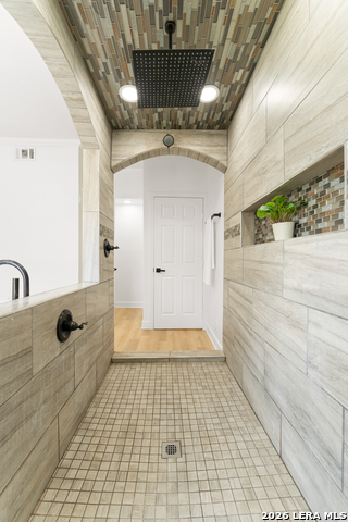 Image 13 of 30 For 670 Quail Run