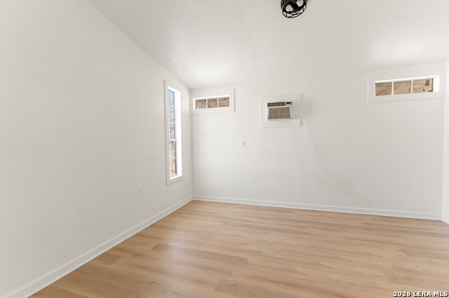 Image 26 of 30 For 670 Quail Run