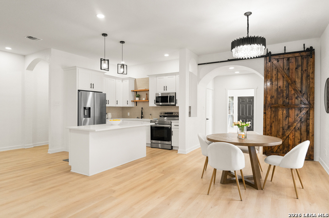 Image 6 of 30 For 670 Quail Run