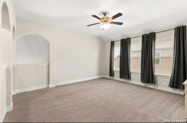 Listing photo id 17 for 1047 Buffalo Grove