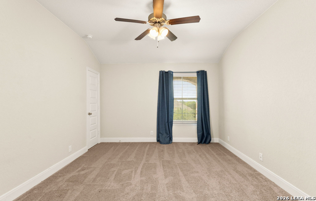 Listing photo id 20 for 1047 Buffalo Grove