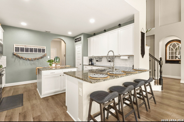 Listing photo id 7 for 1047 Buffalo Grove