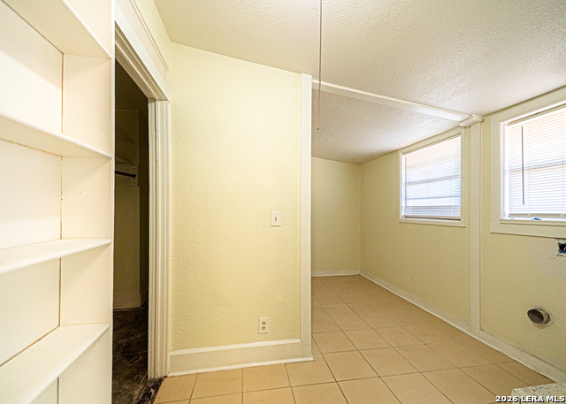 Image 12 of 46 For 243 Maplewood Ln