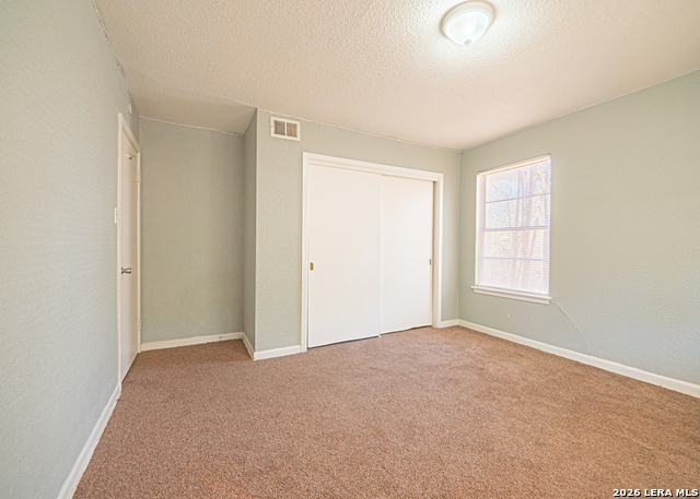 Image 18 of 46 For 243 Maplewood Ln