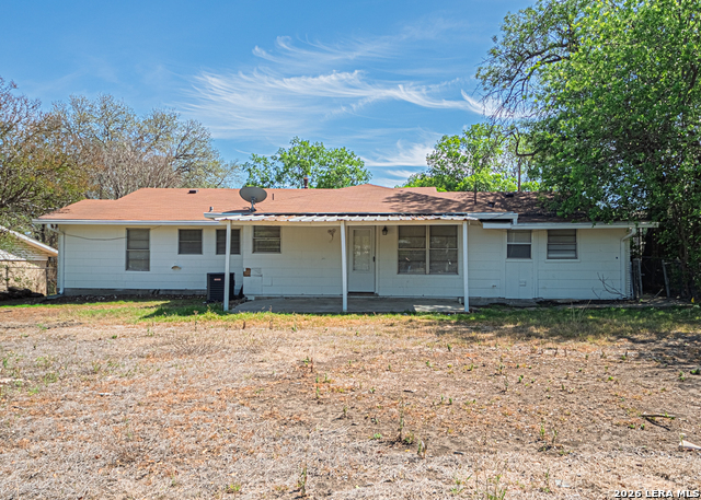 Image 21 of 46 For 243 Maplewood Ln