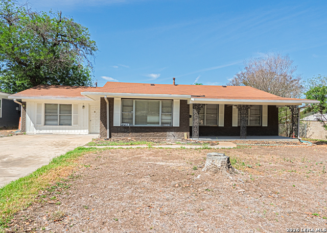 Image 22 of 46 For 243 Maplewood Ln