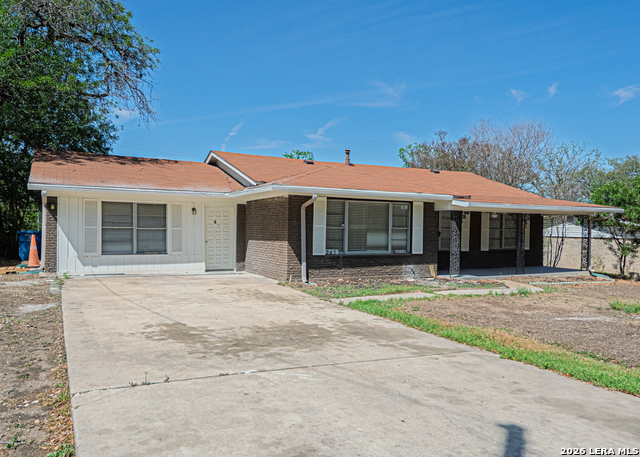 Image 23 of 46 For 243 Maplewood Ln