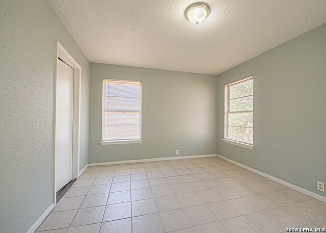 Image 29 of 46 For 243 Maplewood Ln