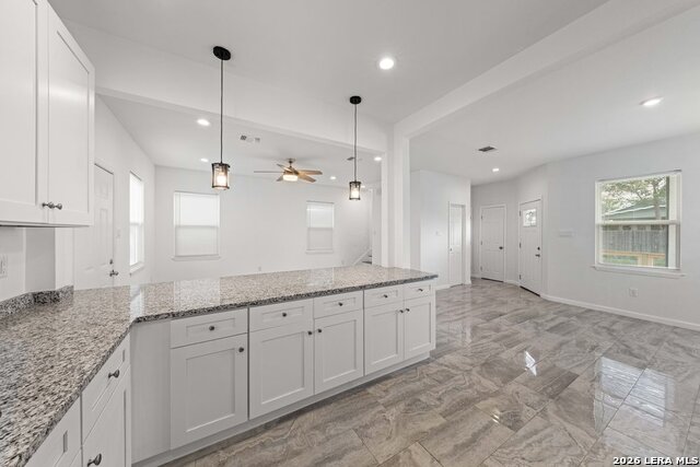 Image 10 of 32 For 323 Gabriel  101