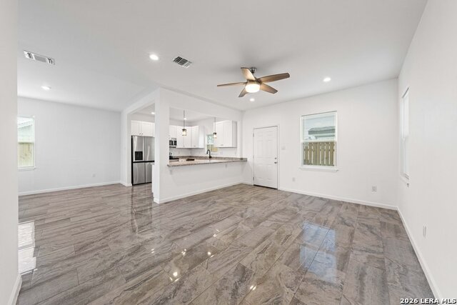 Image 13 of 32 For 323 Gabriel  101