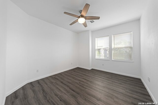 Image 16 of 32 For 323 Gabriel  101