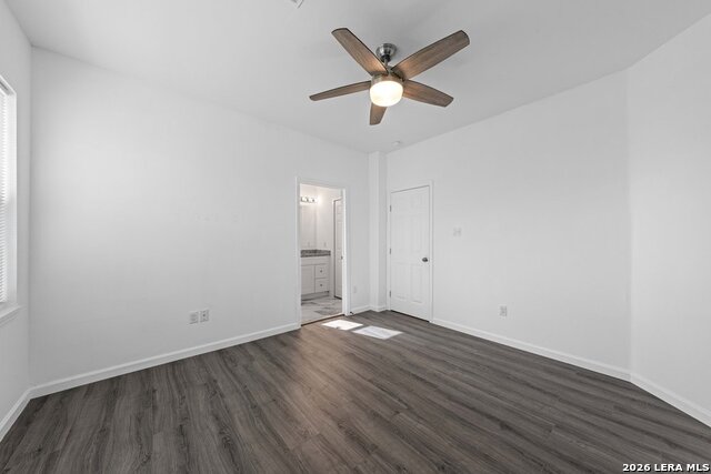 Image 17 of 32 For 323 Gabriel  101