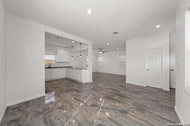 Image 6 of 32 For 323 Gabriel  101