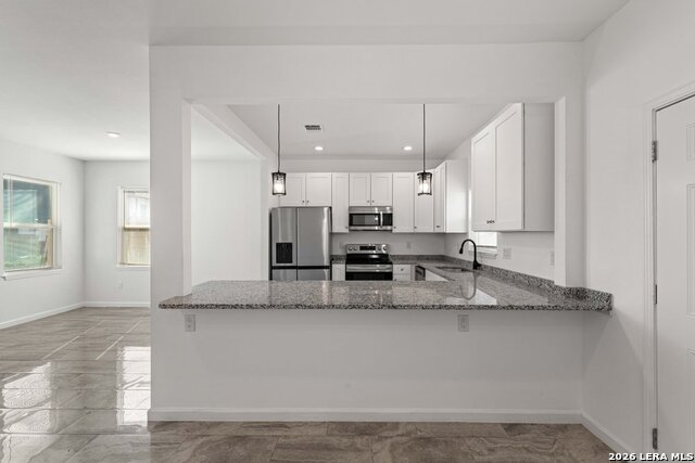 Image 8 of 32 For 323 Gabriel  101