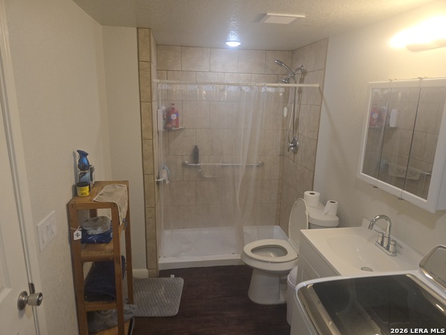 Image 8 of 10 For 721 Potomac  