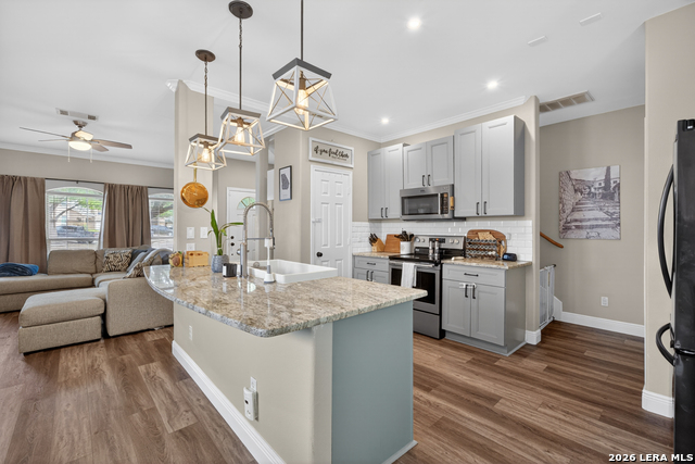 Image 15 of 37 For 4003 Arbor  