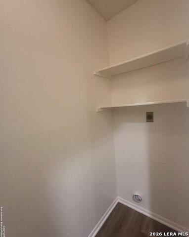 Listing photo id 5 for 2531 Corian Glen