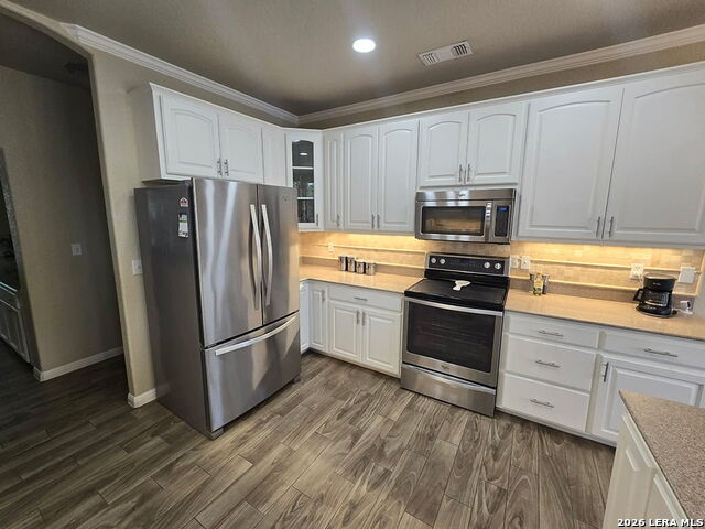 Image 18 of 46 For 184 Stockman