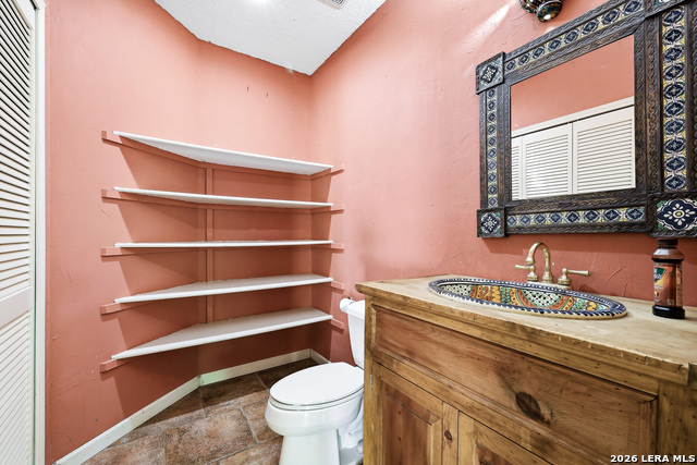 Image 14 of 29 For 13735 Cedar Cyn