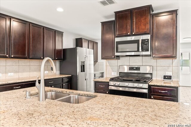 Image 15 of 55 For 2622 Willow Pond