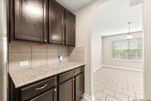 Image 16 of 55 For 2622 Willow Pond