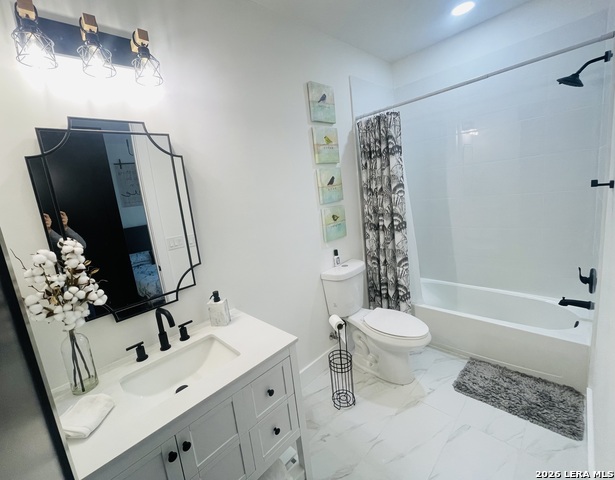 Image 16 of 22 For 8719 Sonoma  