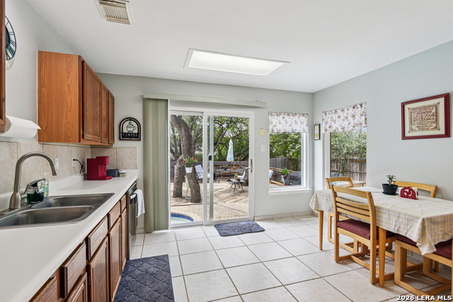 Image 20 of 50 For 15743 Wood Sorrel