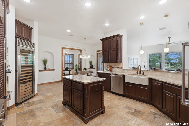 Image 13 of 55 For 1219 Via Se Villa