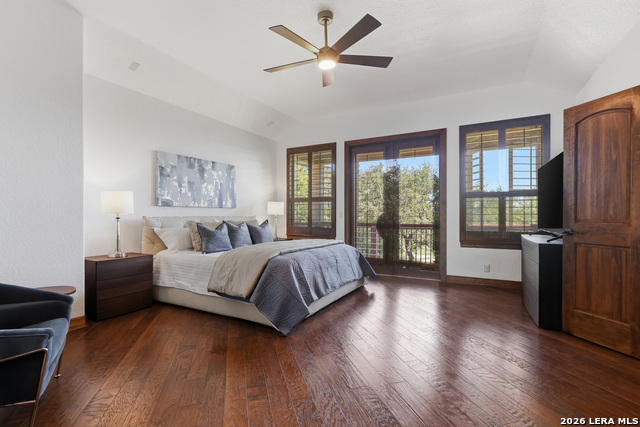 Image 31 of 55 For 1219 Via Se Villa